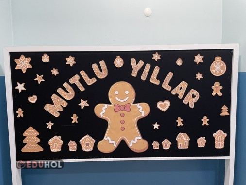 Kurabiye Adam Konseptli Yeni Yıl Panosu