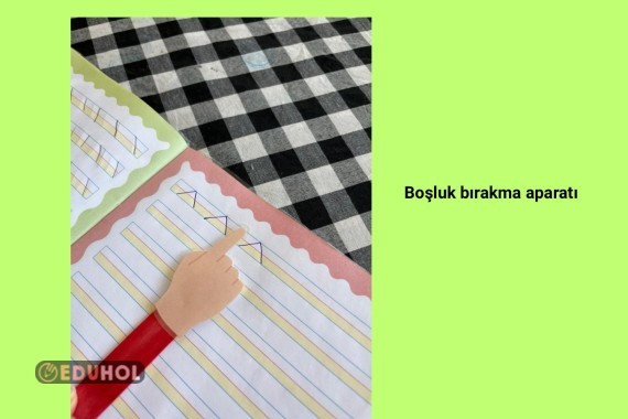 Boşluk bırakma aparatı-Parmak-