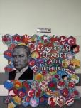 PANO YAZISI VE ATATÜRK POSTERİ