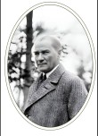 Çerçeve içinde Atatürk portresi