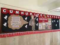 Cumhuriyet Bayramı Pano( gazete, gazeteci çocuk)