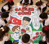 GAZİLER GÜNÜ DEV BOYAMA AFİŞİ