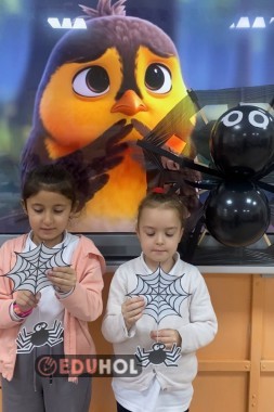 Ö Harfi Örümcek Etkinliği