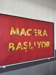 Macera Başlıyor Pano Yazısı